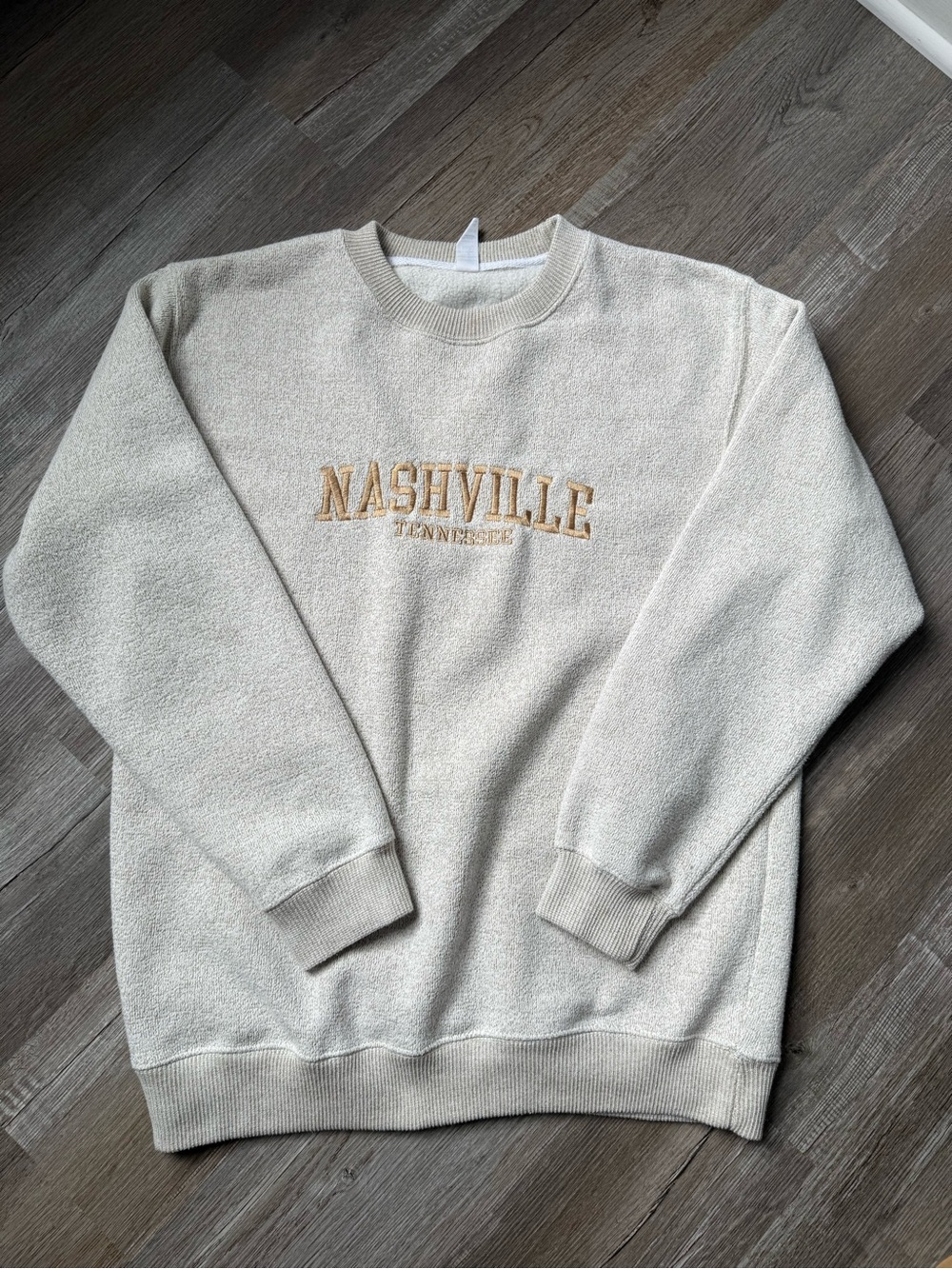Nashville Tennessee Graphic Crewneck Sweatshirt Embroidered Super Soft Comfy XL